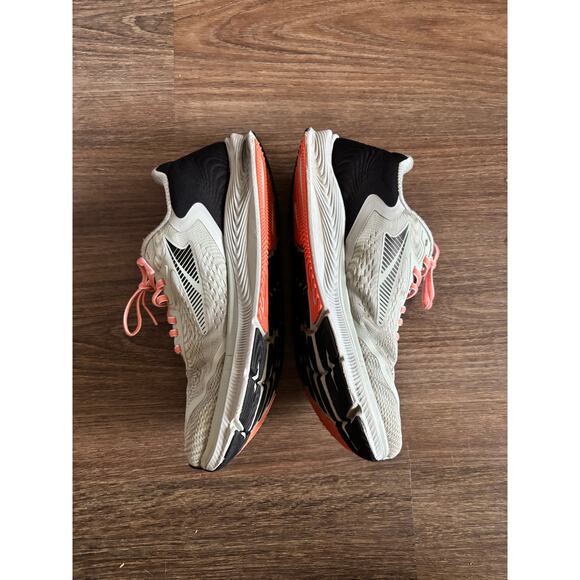 Altra Torin 5 Women's Size 7.5 Cushioned Running Shoes ALOA547X007 Pre-Owned - Picture 3 of 10